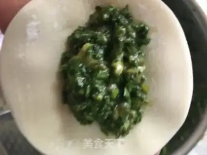 Make Fresh meat dumplings step 5