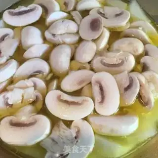 Make Roach mushroom soup step 5