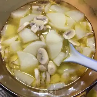 Make Roach mushroom soup step 8