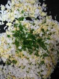 Make Onion egg fried rice step 5