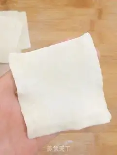 Make Worm-eating eggcake step 2