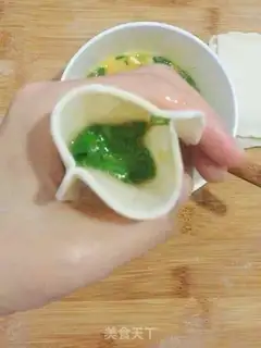 Make Worm-eating eggcake step 3