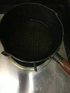 Make Homemade pepper oil step 2