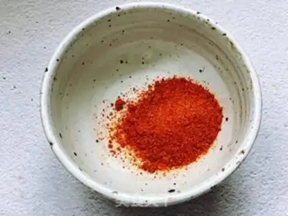 Make Secret pepper oil step 1