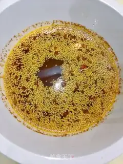 Make Homemade pepper oil step 6