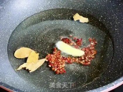 Make Secret pepper oil step 5