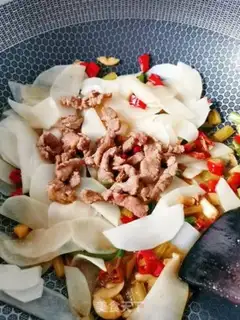 Make Beef with radish step 8