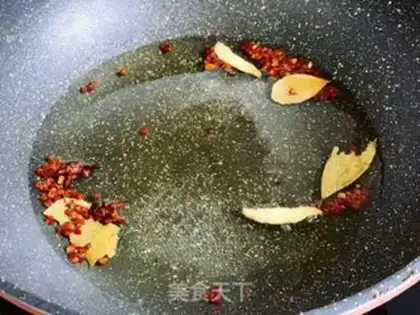 Make Secret pepper oil step 6