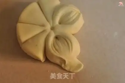Make Flower buns step 6