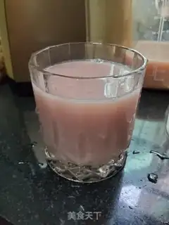 Make Fresh pomegranate juice step 3
