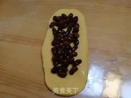 Make Pumpkin red bean roll step 4