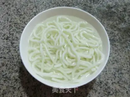 Make Blackwood cabbage with potatoes step 1