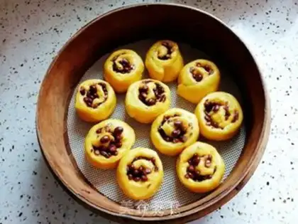 Make Pumpkin red bean roll step 9