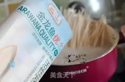 Make cucumber noodles step 4