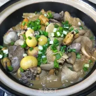 Make Monkey-head mushrooms and chicken grubs step 9