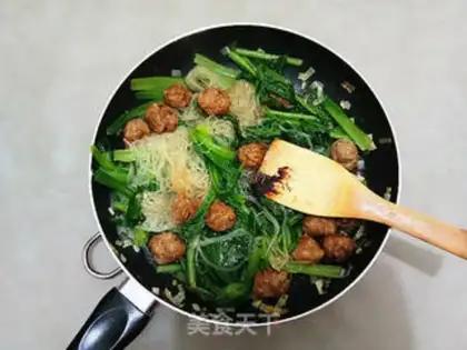 Make A little cabbage fan step 8