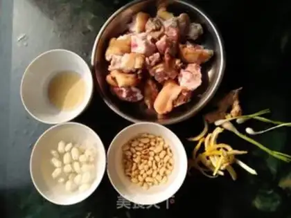 Make Pork hoof soup step 0