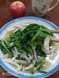 Make The greens are burning white mushrooms step 6