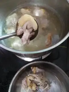 Make Pork hoof soup step 5