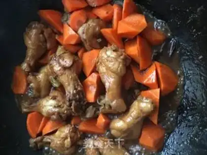 Make Carrot stewed chicken wings step 10