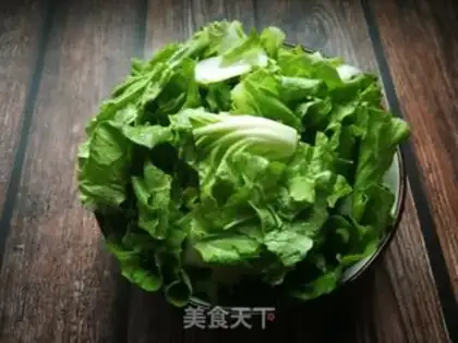 Make Garlic cabbage step 1
