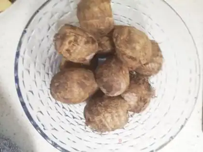 Make Japanese-rolled taro step 0