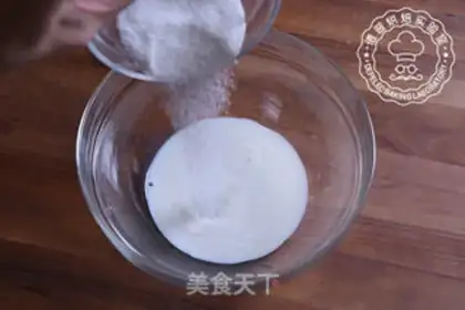 Make Mango Snowmen step 0