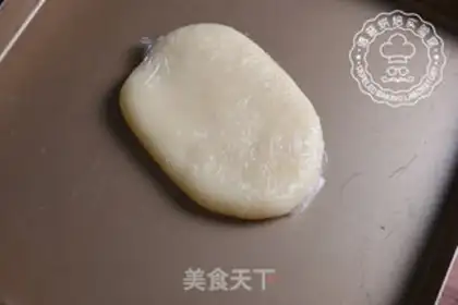 Make Mango Snowmen step 5