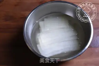 Make A melon roll step 1