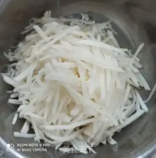 Make Onion radish step 2