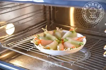 Make A melon roll step 4