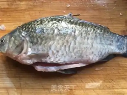 Make Squidfish radish soup step 0