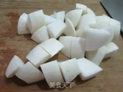 Make Fishball radish soup step 2