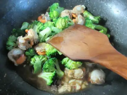 Make Scallops, broccoli step 8