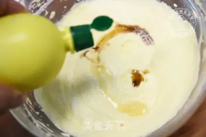 Make Country cherry cheesecake step 4