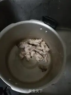 Make The radiant corn radish soup step 1