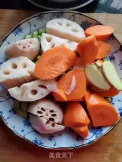 Make Lotus carrots with soybeans step 1
