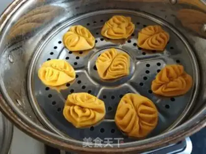 Make Pumpkin rolls step 13