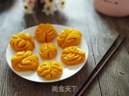Make Pumpkin rolls step 14