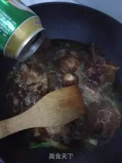 Make A beer with a red tail step 3