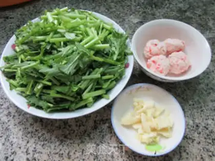 Make Shrimp-flavored chow step 0