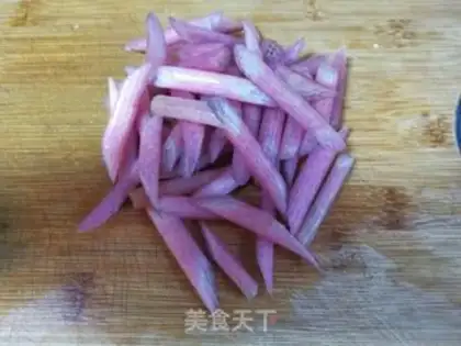 Make Spicy Red Lotus step 1
