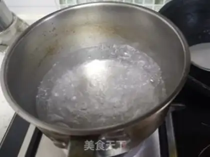 Make Spicy Red Lotus step 4