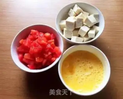 Make Gold pins, tofu soup step 1