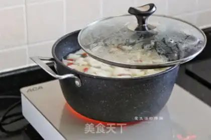 Make Monkey mushroom chicken soup step 5