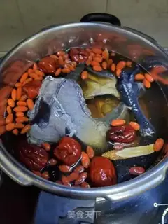 Make The rooster is full of soup step 4