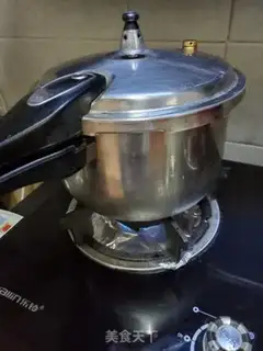 Make The rooster is full of soup step 5