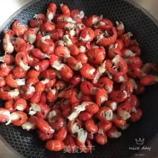 Make Spicy lobster tail step 6