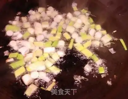Make Tomato eggs, fried cake step 6
