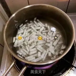 Make ♪ White jade radish purple soup ♪ step 1